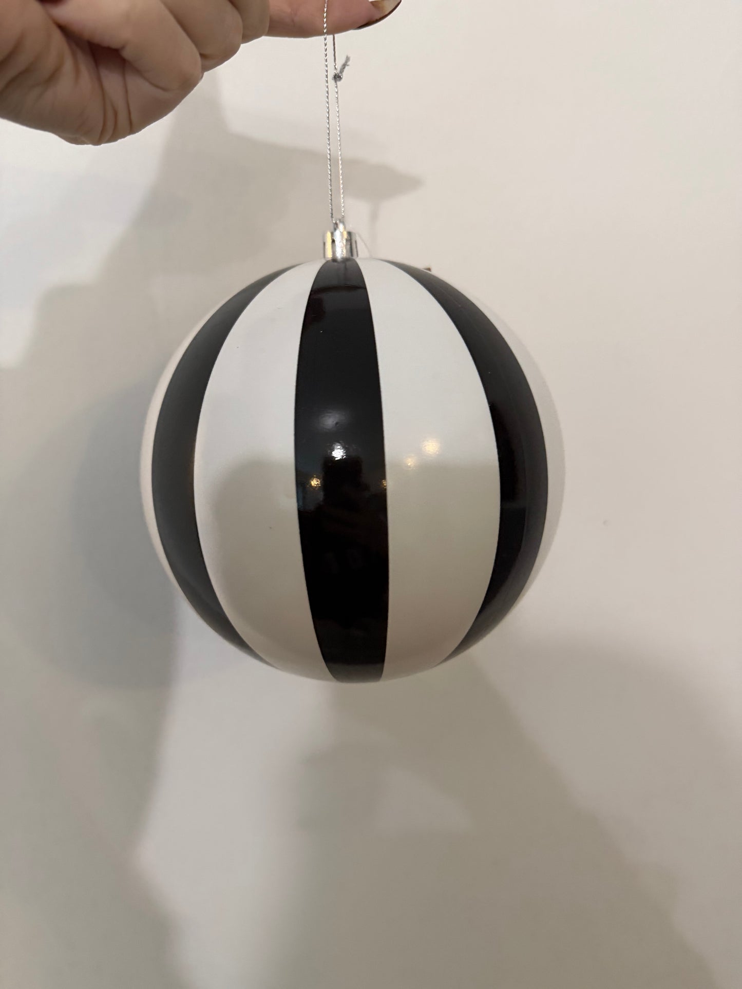 Black & white bauble