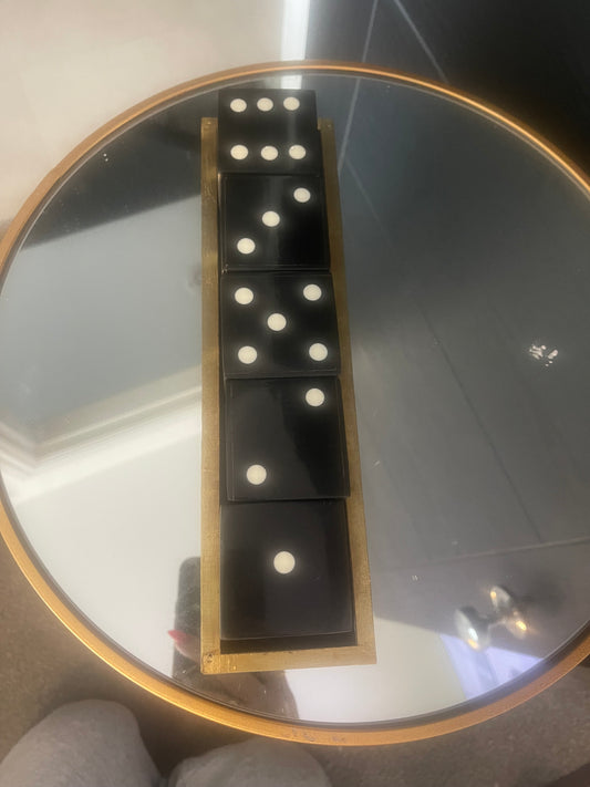 Black & gold dice set
