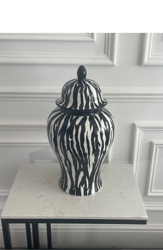 Black & white ginger jar